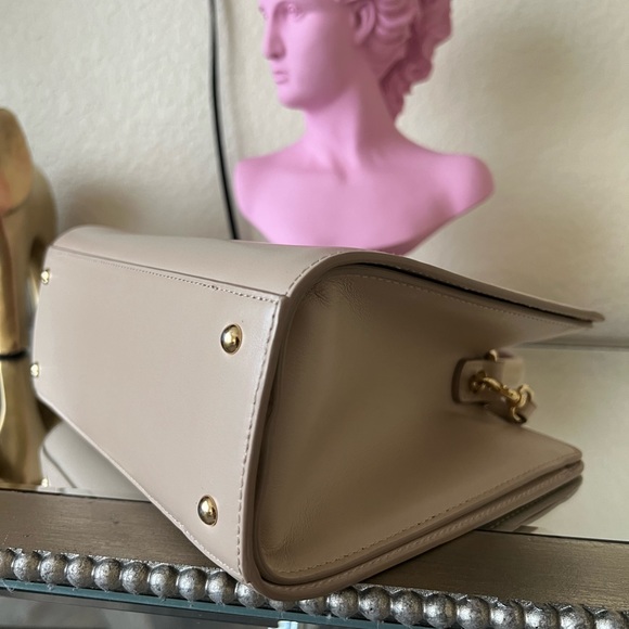 Salvatore Ferragamo Handbag - Picture 4 of 8